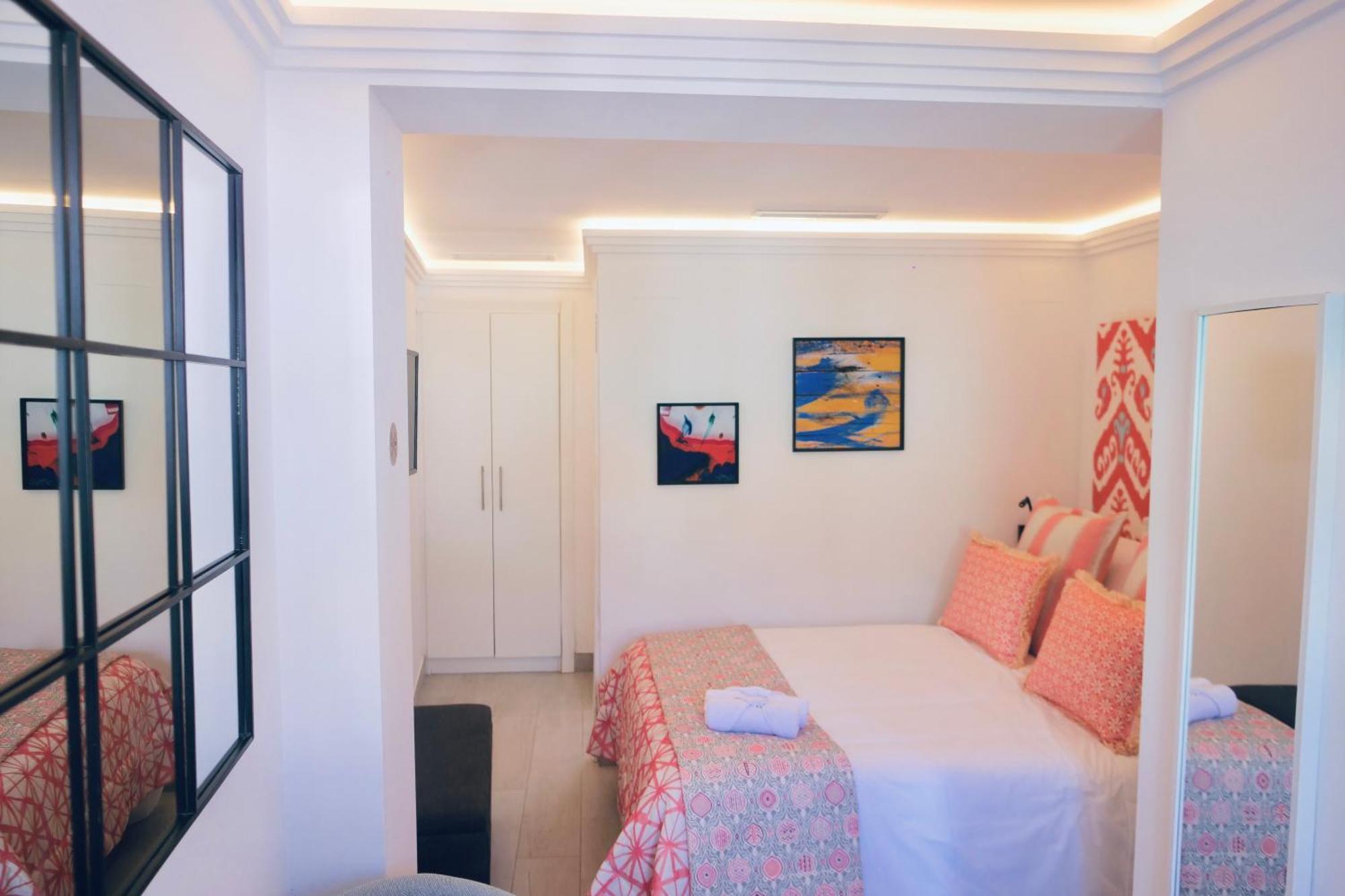 Myra Apart-Hotel Marbella Exterior photo